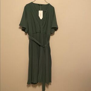 BloomChic Forest Green Midi Dress